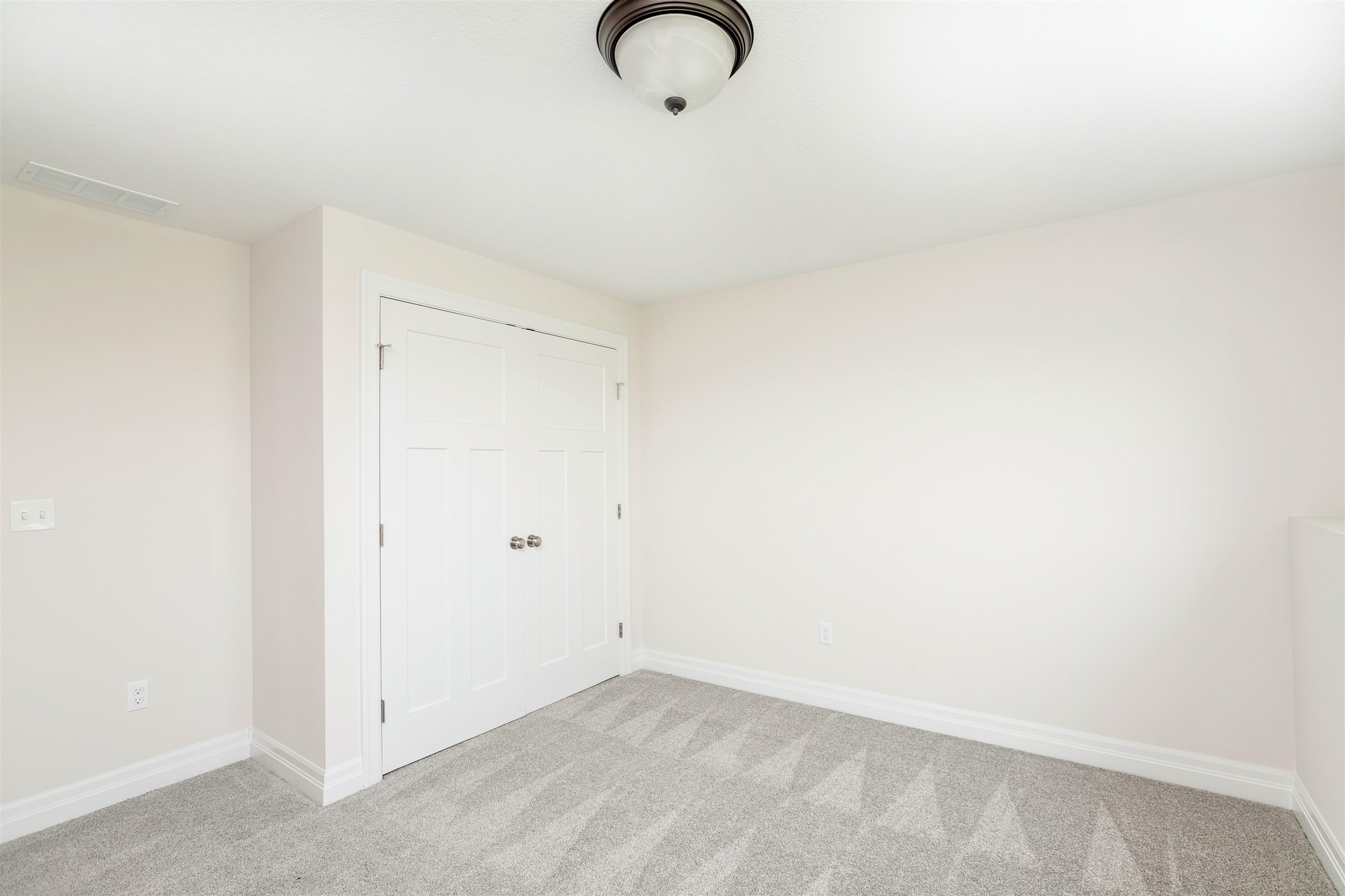 5444 N St. Paul St. Property Photo 28