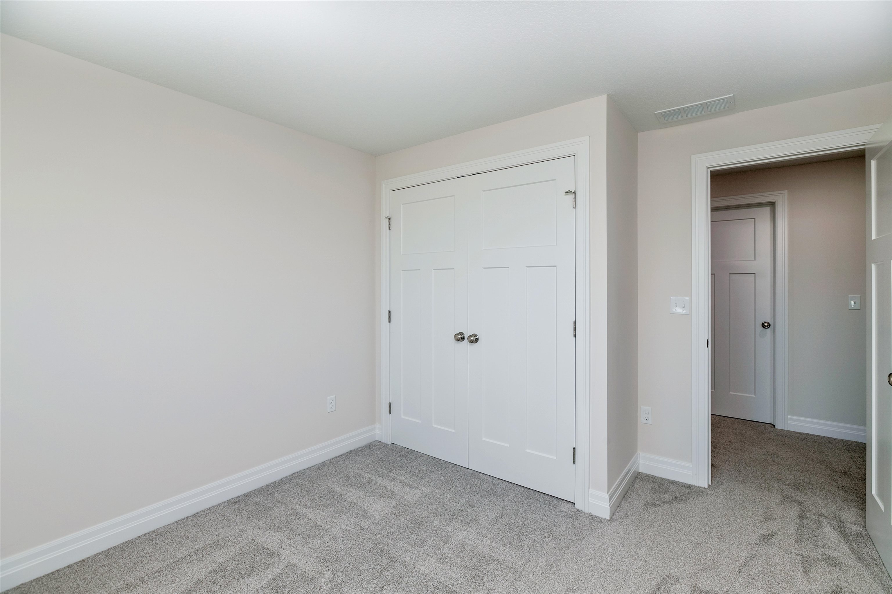 5444 N St. Paul St. Property Photo 30