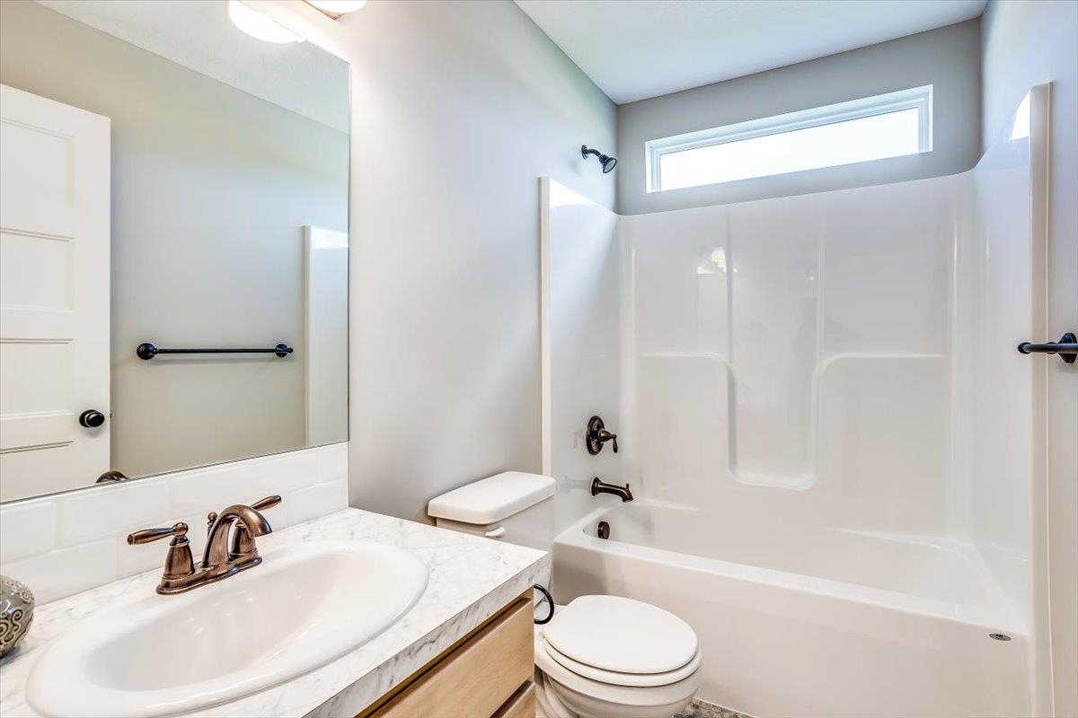 1548 N Quince Ct Property Photo 25