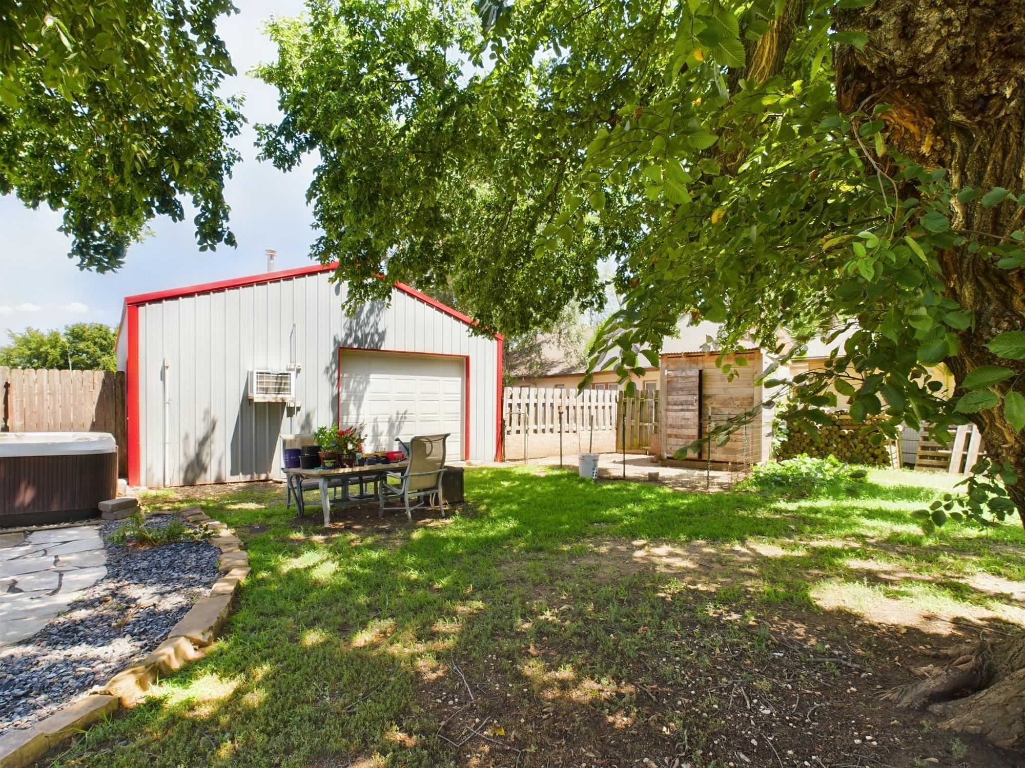 303 S Somerset St Property Photo 24