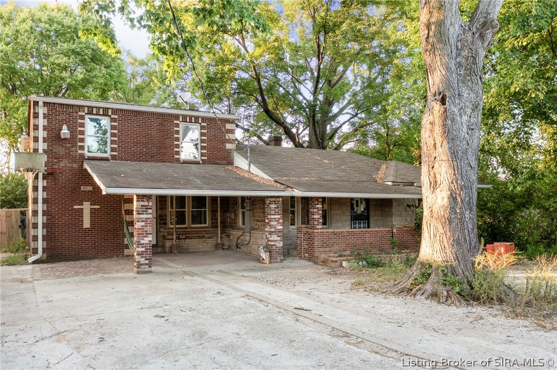 8113 Old State Road 60 Property Photo 1