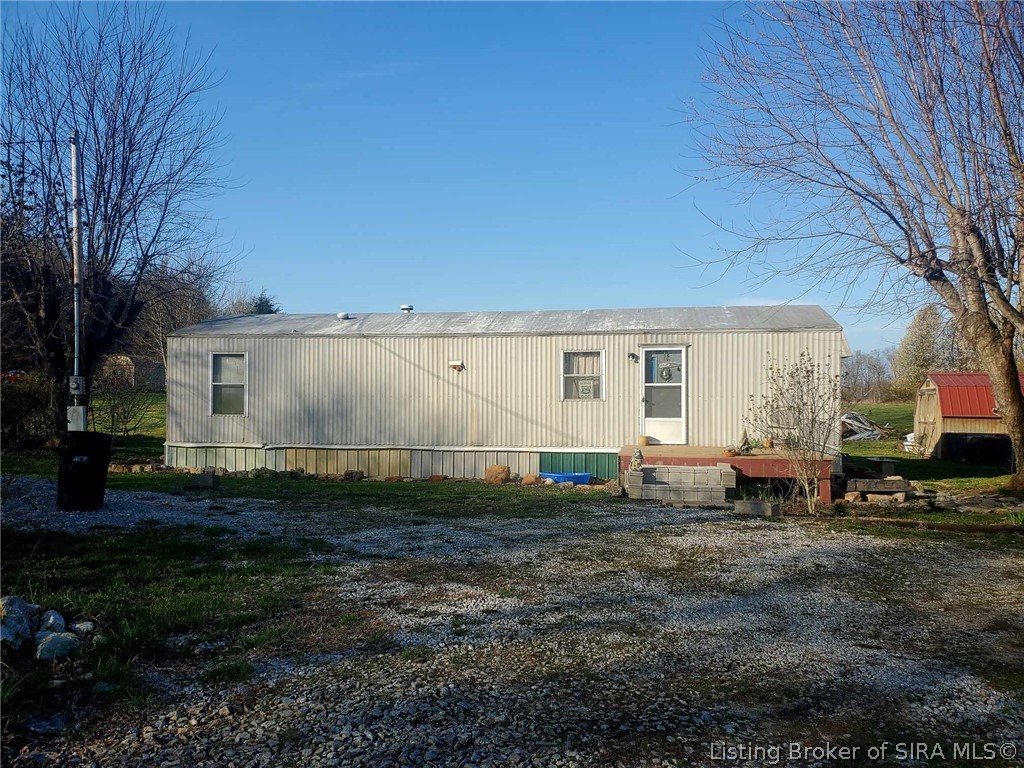 6041 Heil Road Property Photo 1