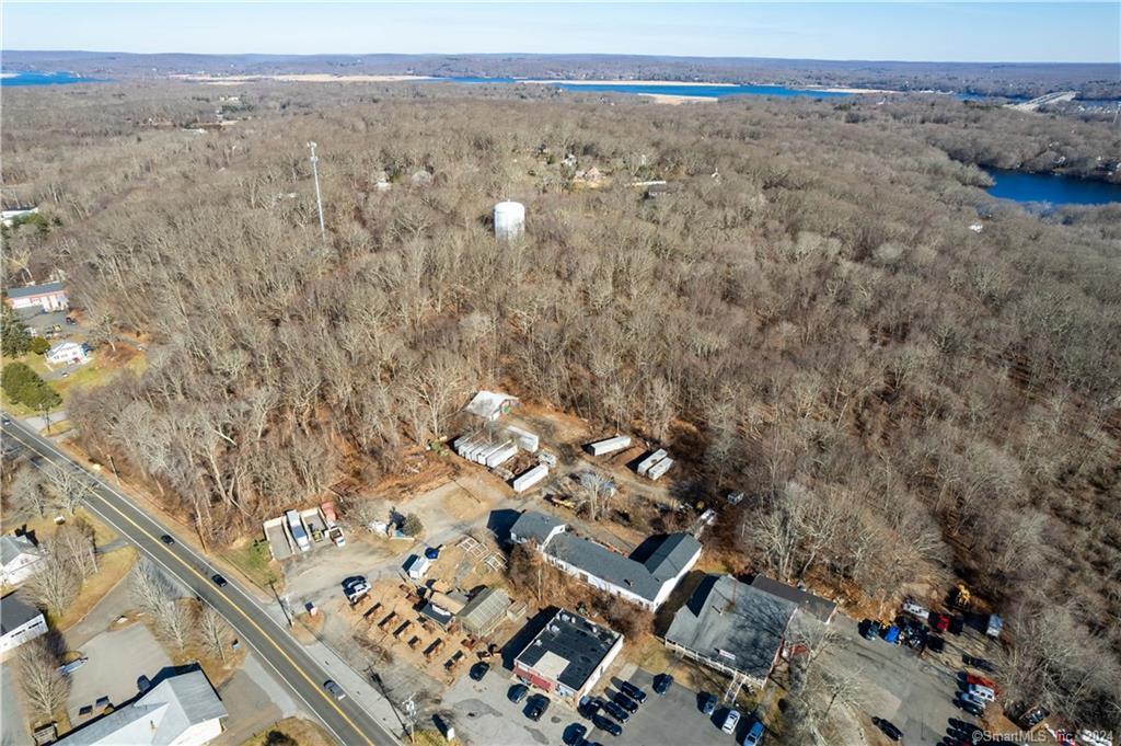 382 Middlesex Turnpike Property Photo 2