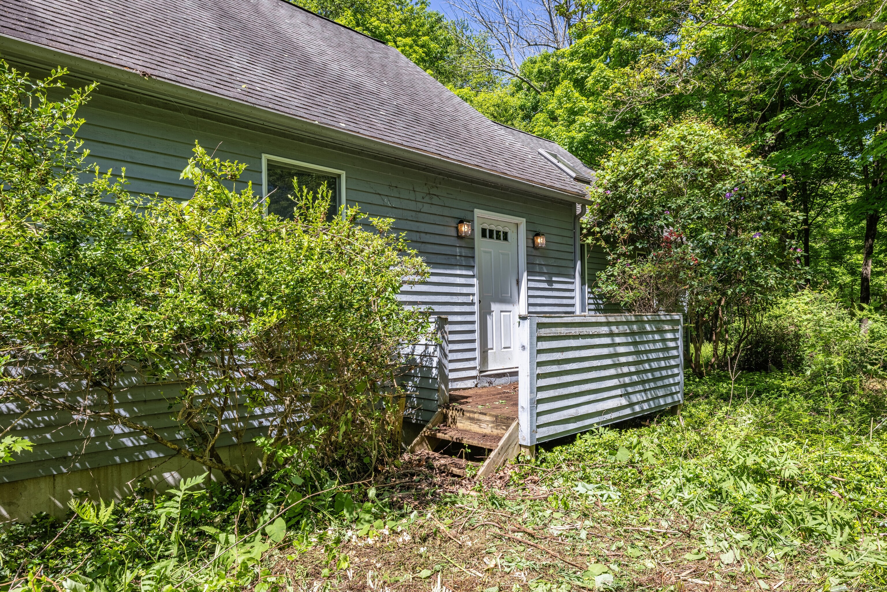 340 Hanks Hill Road Property Photo 5