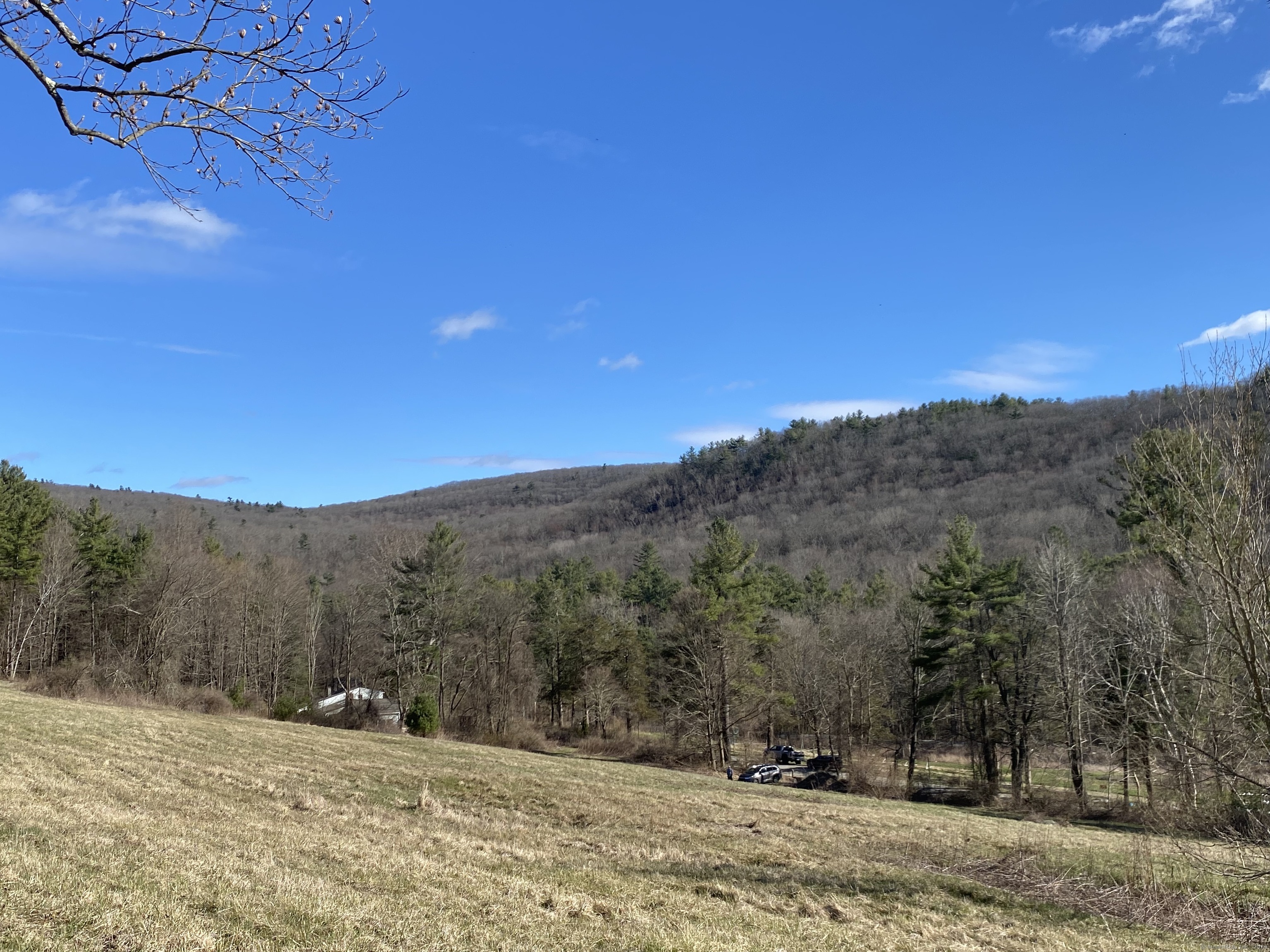 198-4 Beebe Hill Road Property Photo 1