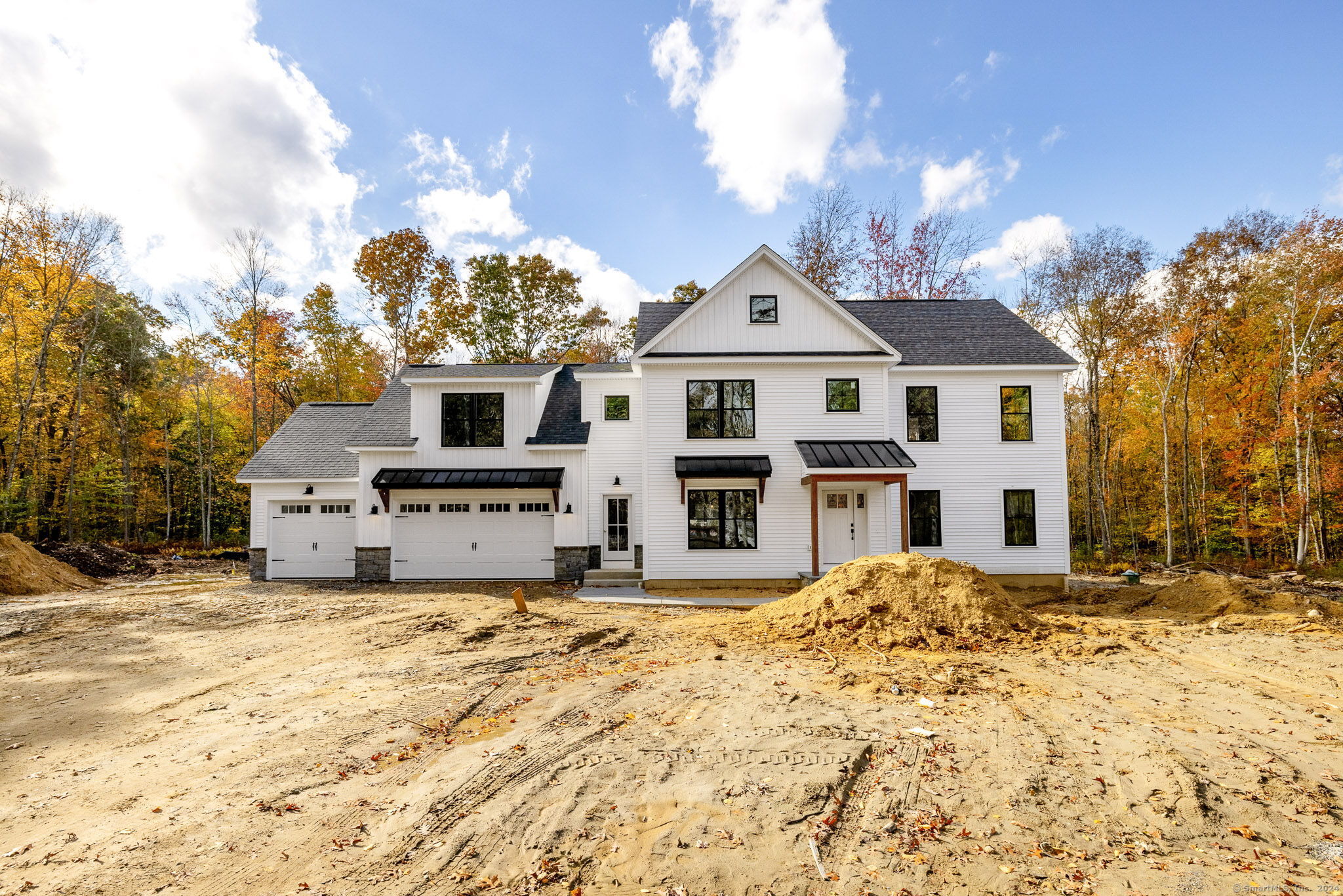 208 Chestnut Hill Road Property Photo 1
