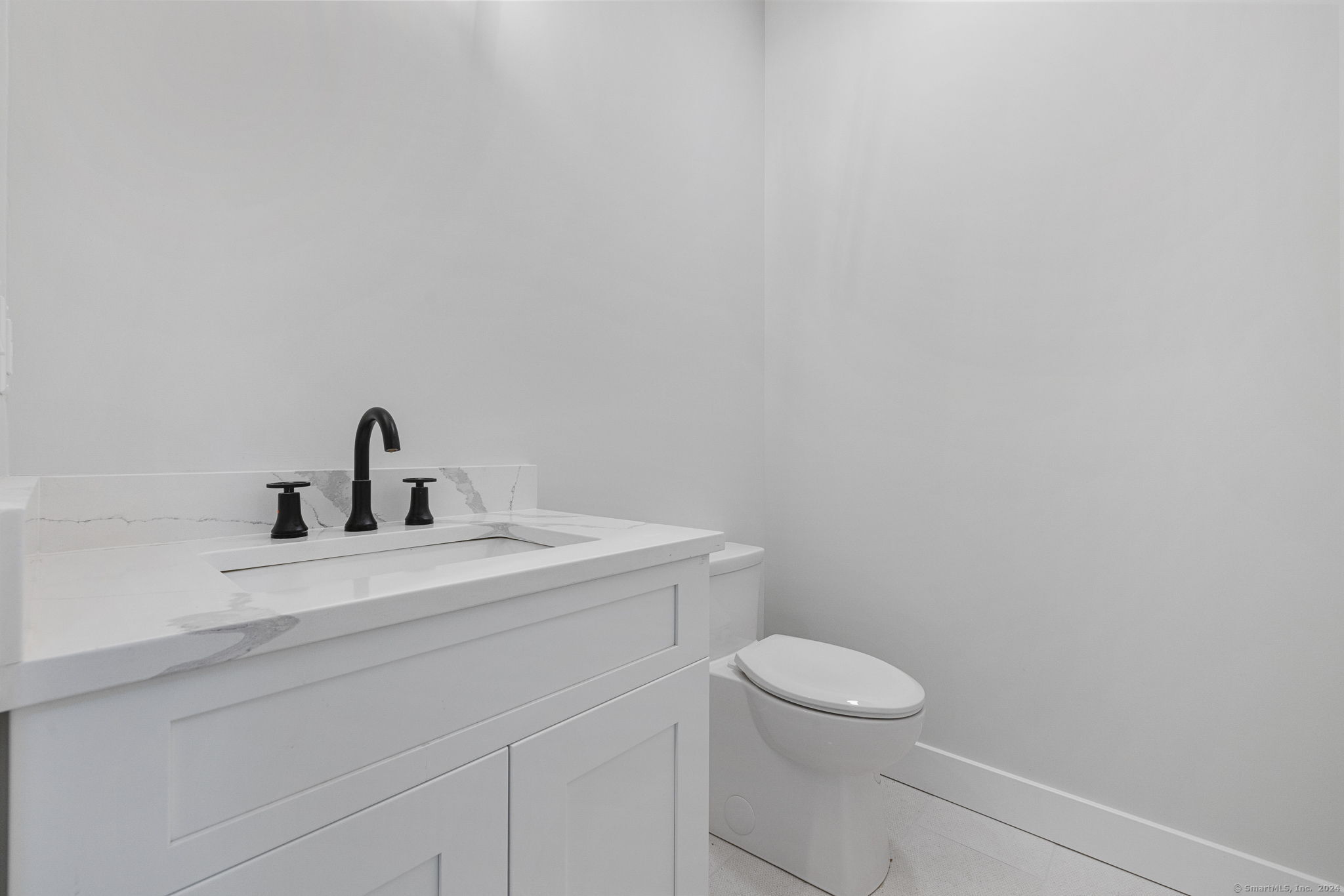 208 Chestnut Hill Road Property Photo 17