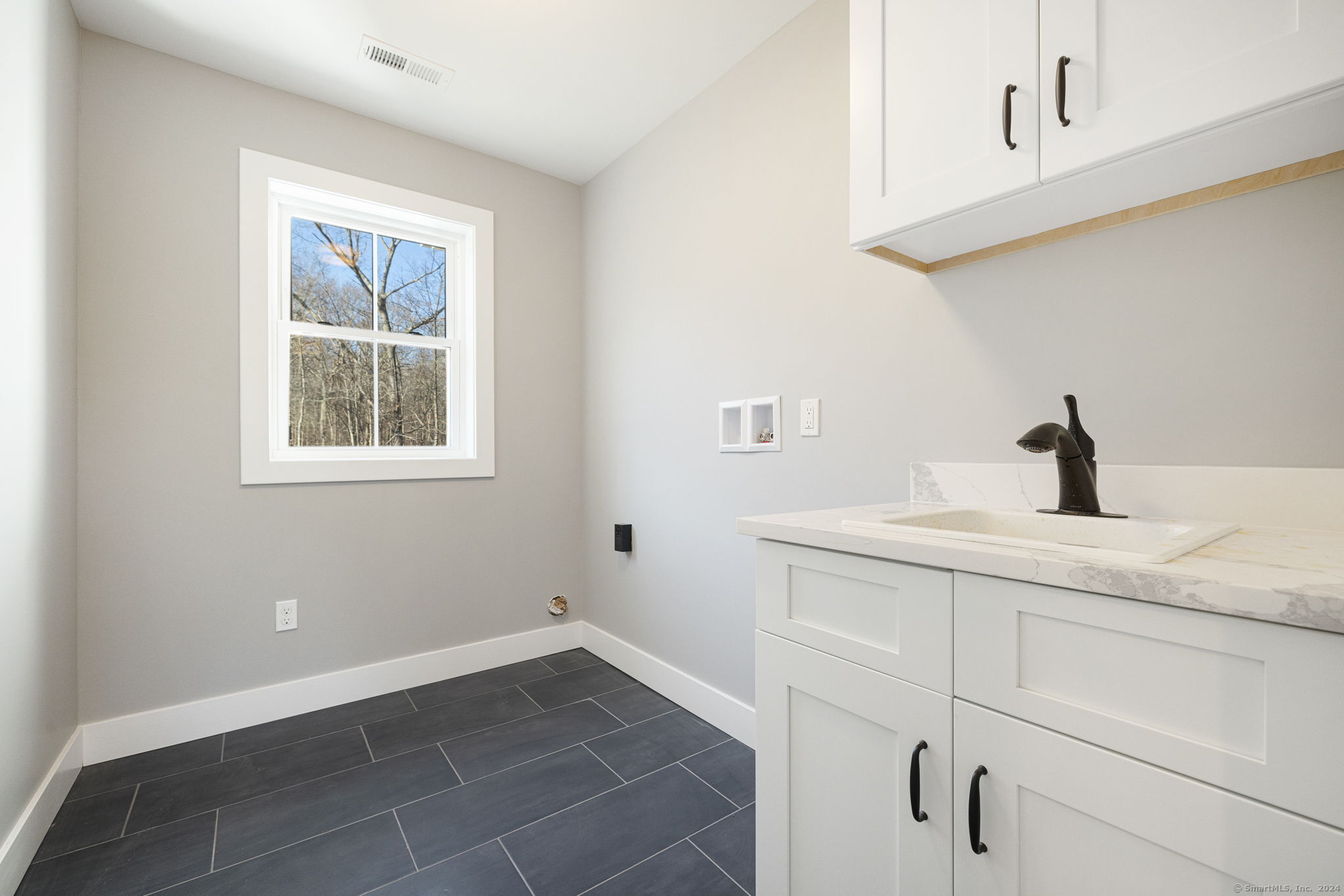208 Chestnut Hill Road Property Photo 28