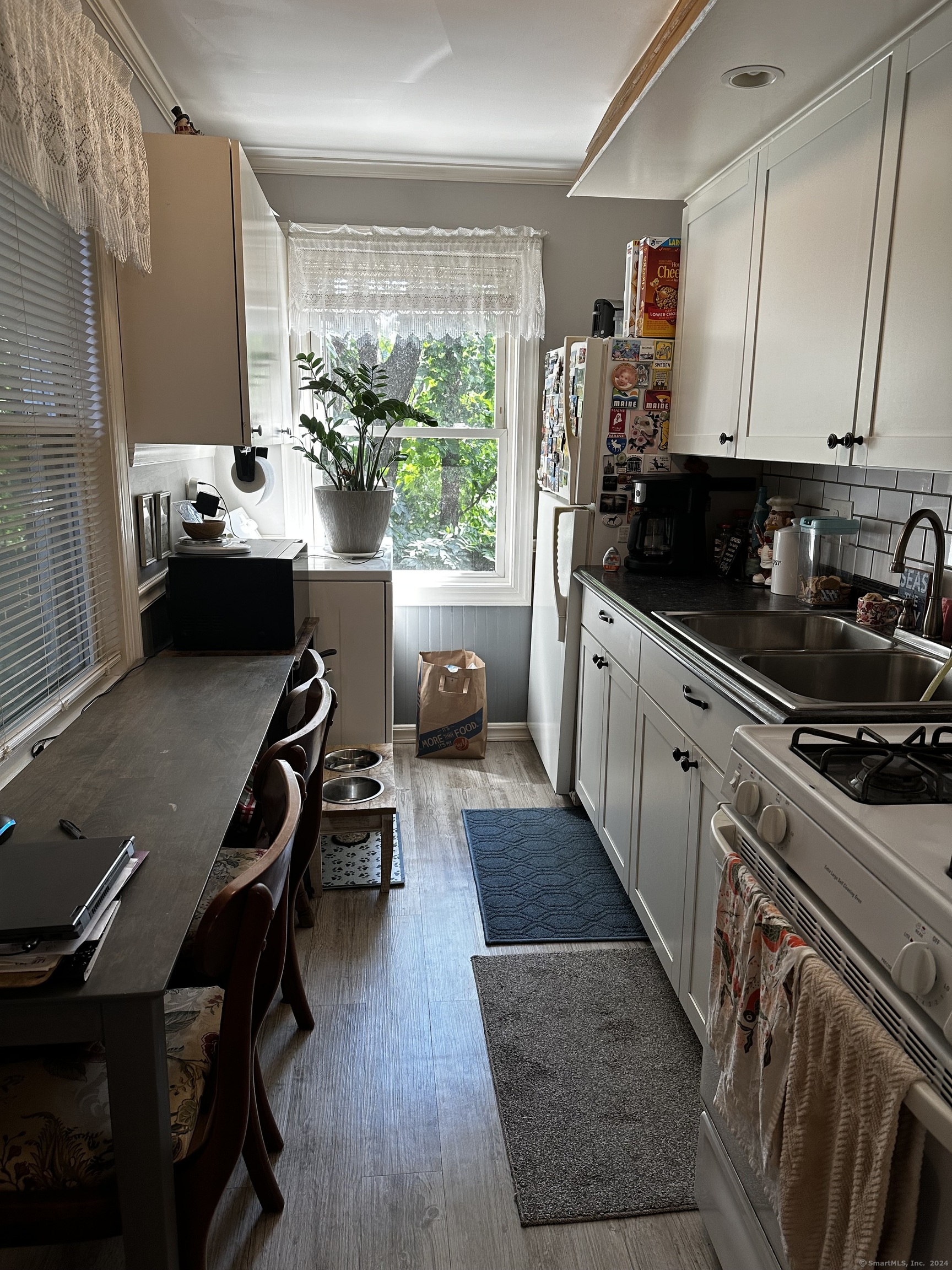 116 Canaan Bldg 83-13 Court Property Photo 6