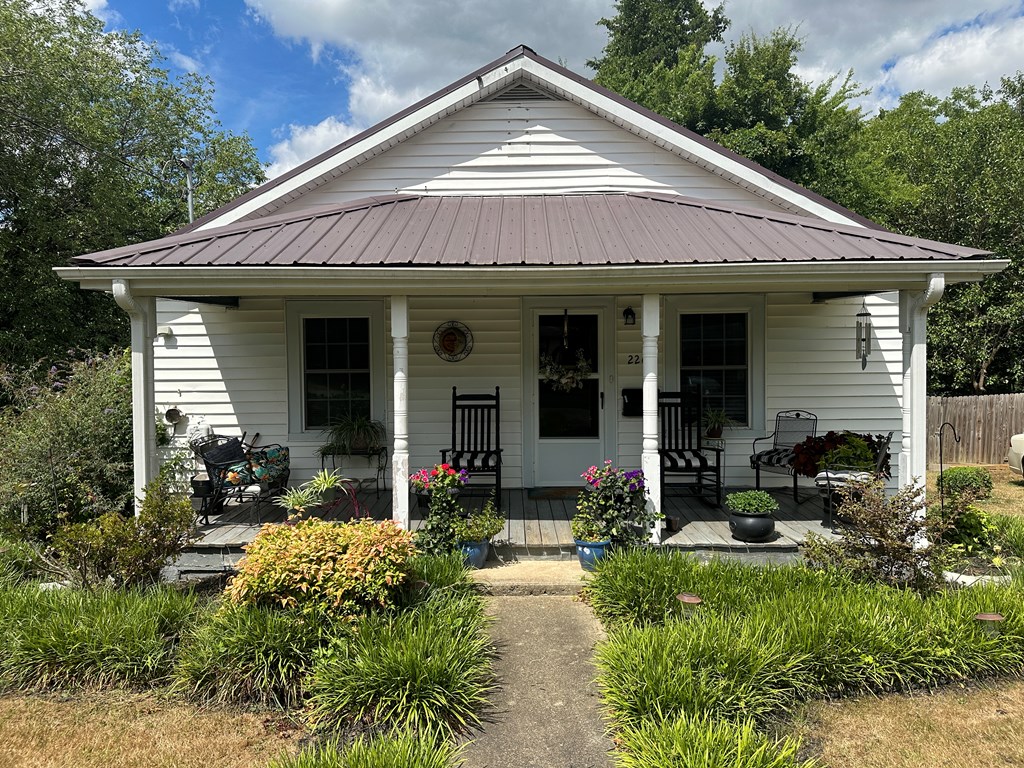 226 N Washington Street Property Photo 4