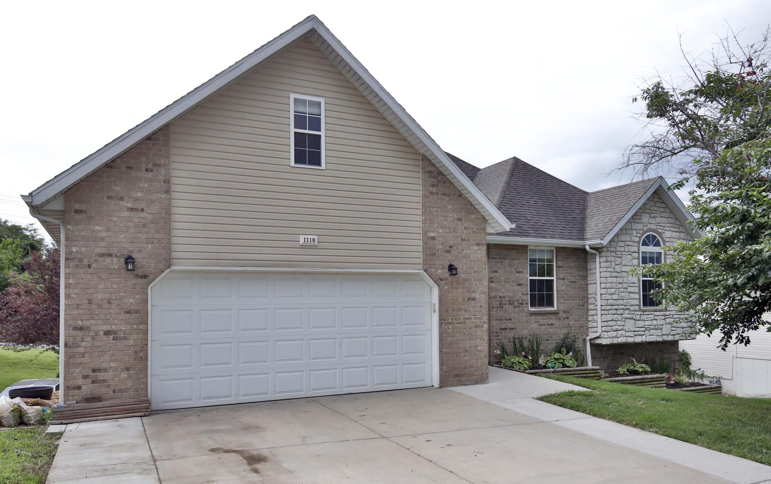 1110 West Great River Drive Property Photo 1