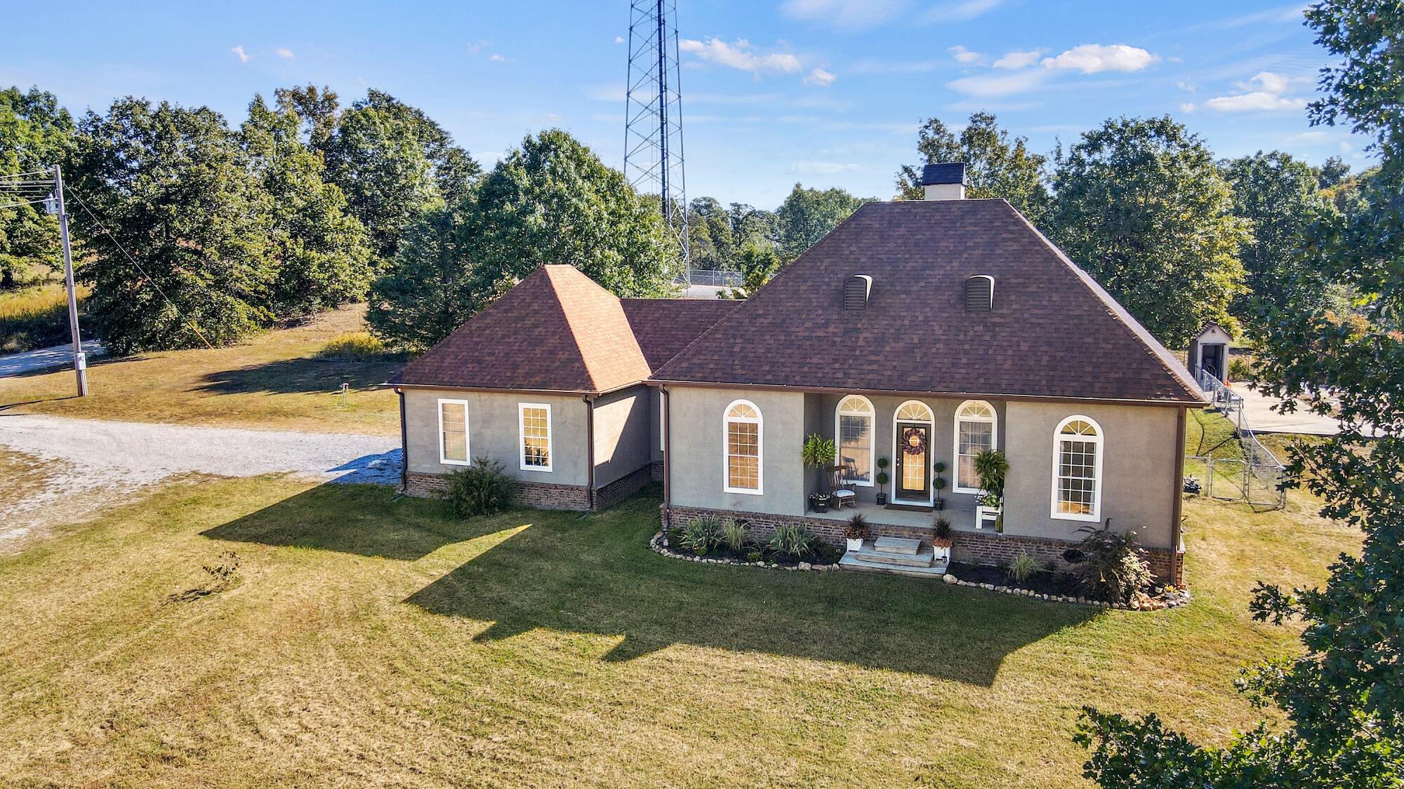 4186 County Road 6300 Property Photo 1