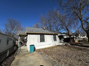 2611 West Lincoln Street Property Photo