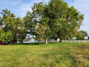 162 East Us Highway 160 Property Photo 1