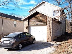 4003 Blackoak Lane Property Photo 1