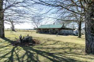 7565 State Highway 176 Property Photo 1