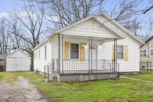 1607 North Rogers Avenue Property Photo