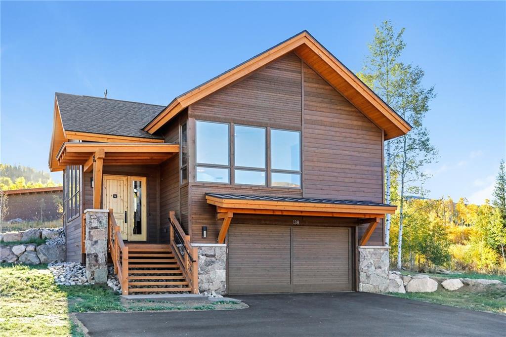 75 Vendette Point Property Photo 1