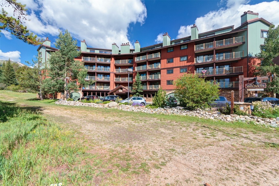 Sawmill Creek Condo Real Estate Listings Main Image