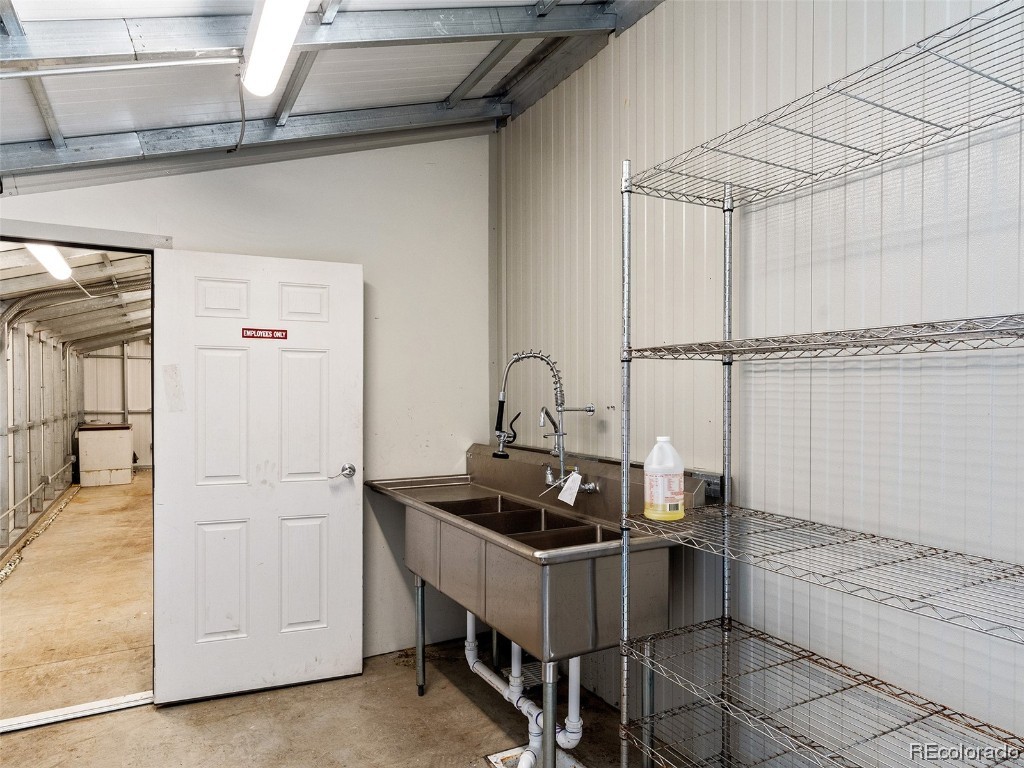 481 Enterprise Street Property Photo 22