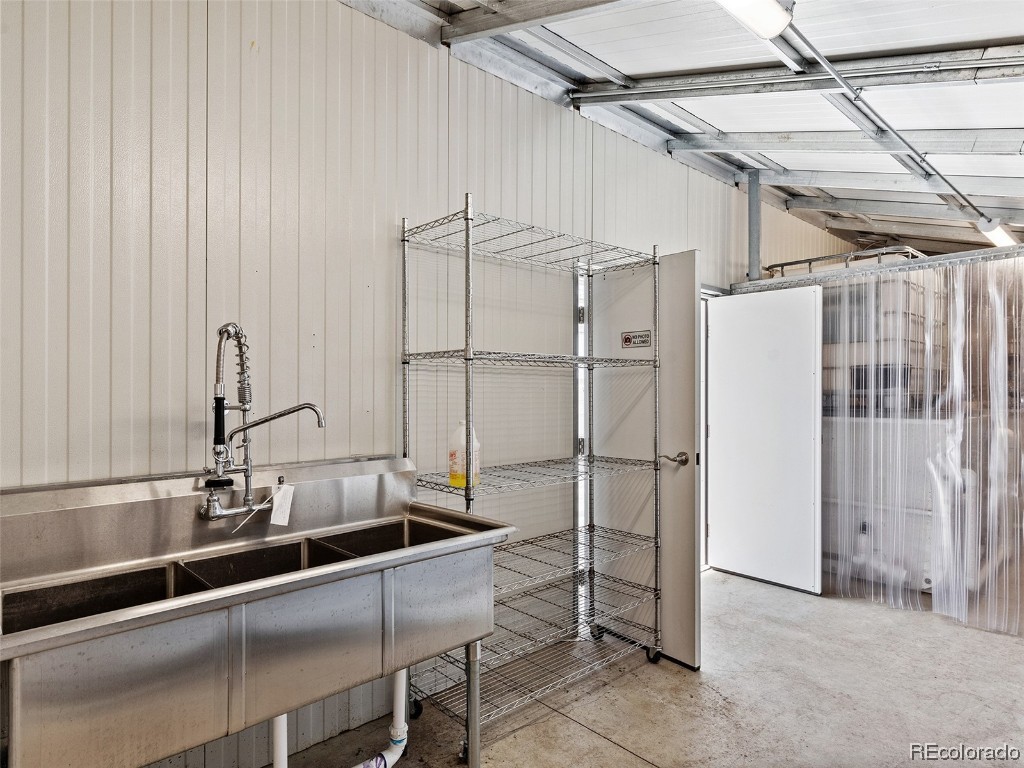 481 Enterprise Street Property Photo 23