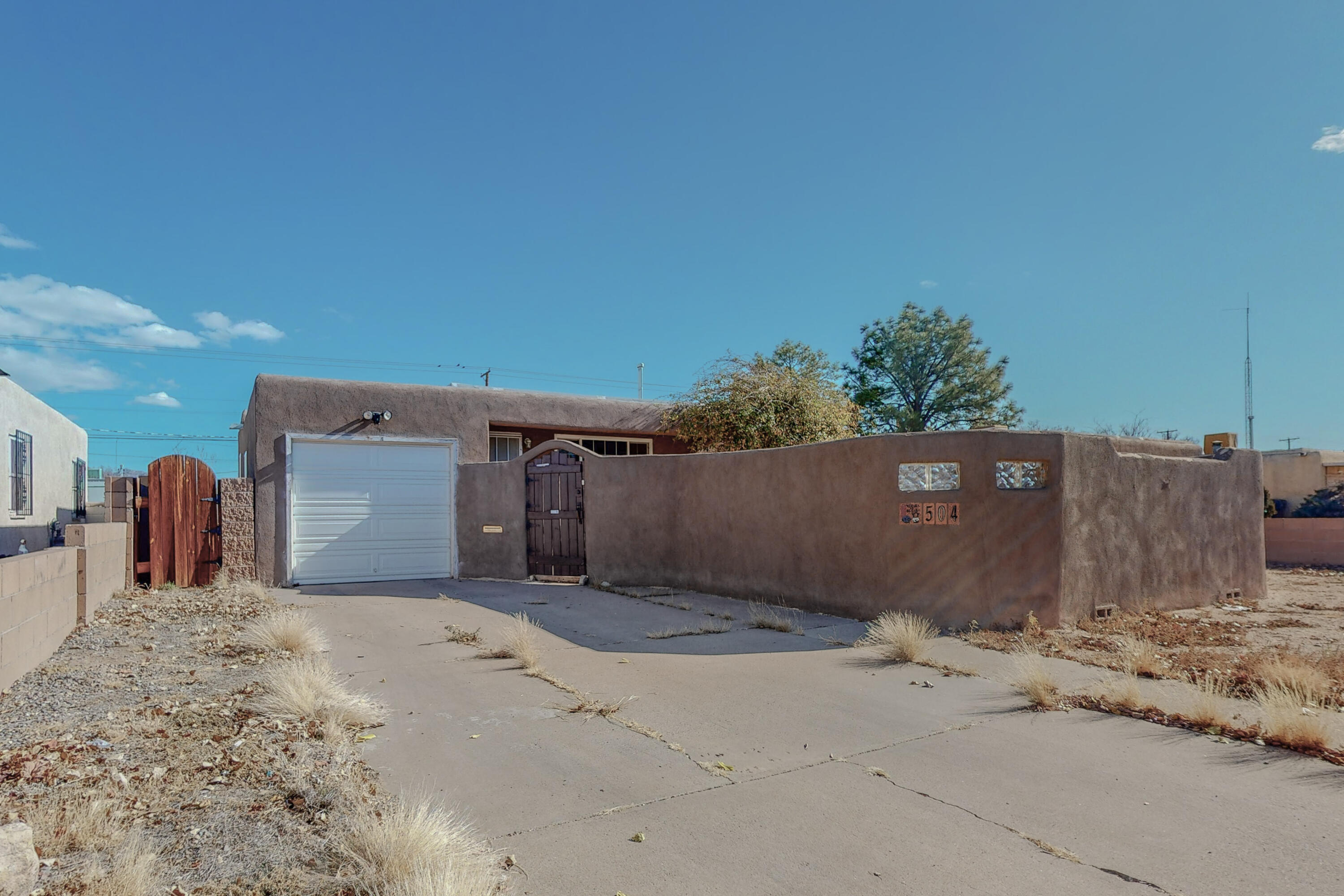 504 Arizona Street Se Property Photo 1