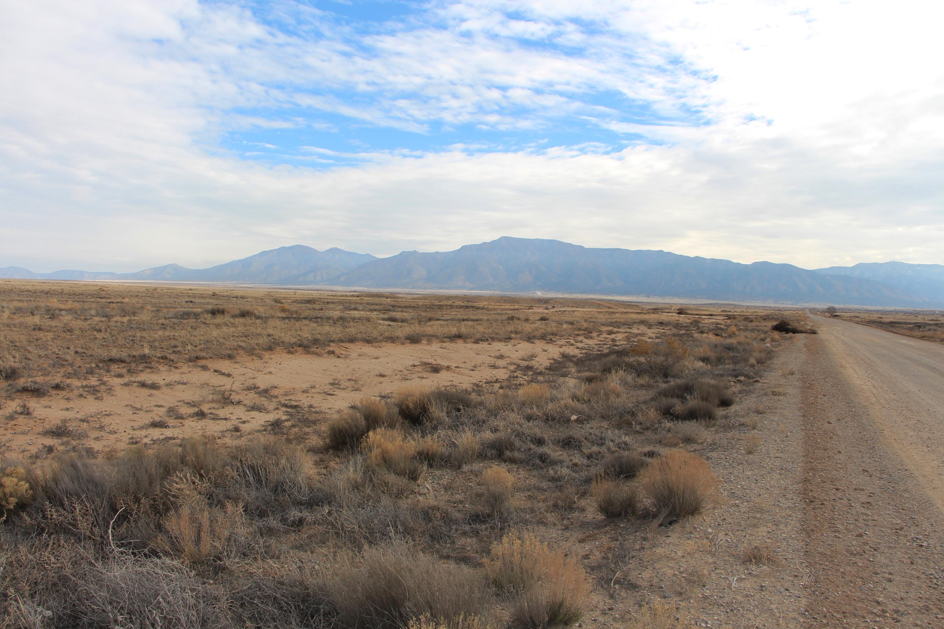Rio Del Oro Loop N Property Photo