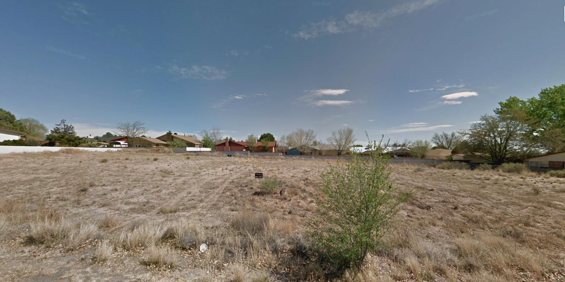 Golf Course Road Property Photo