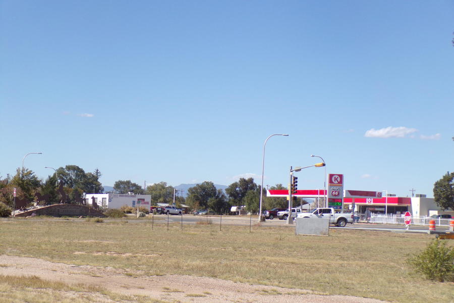 100 E Us Route 66 Property Photo