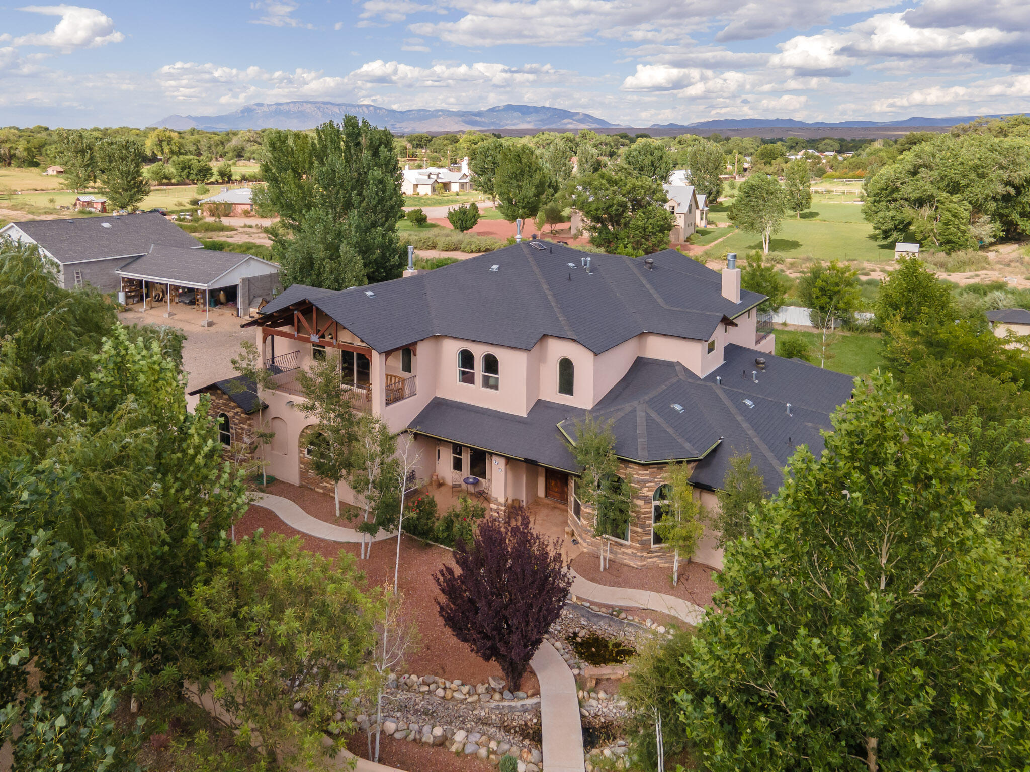 7826 Coors Boulevard Sw Property Photo