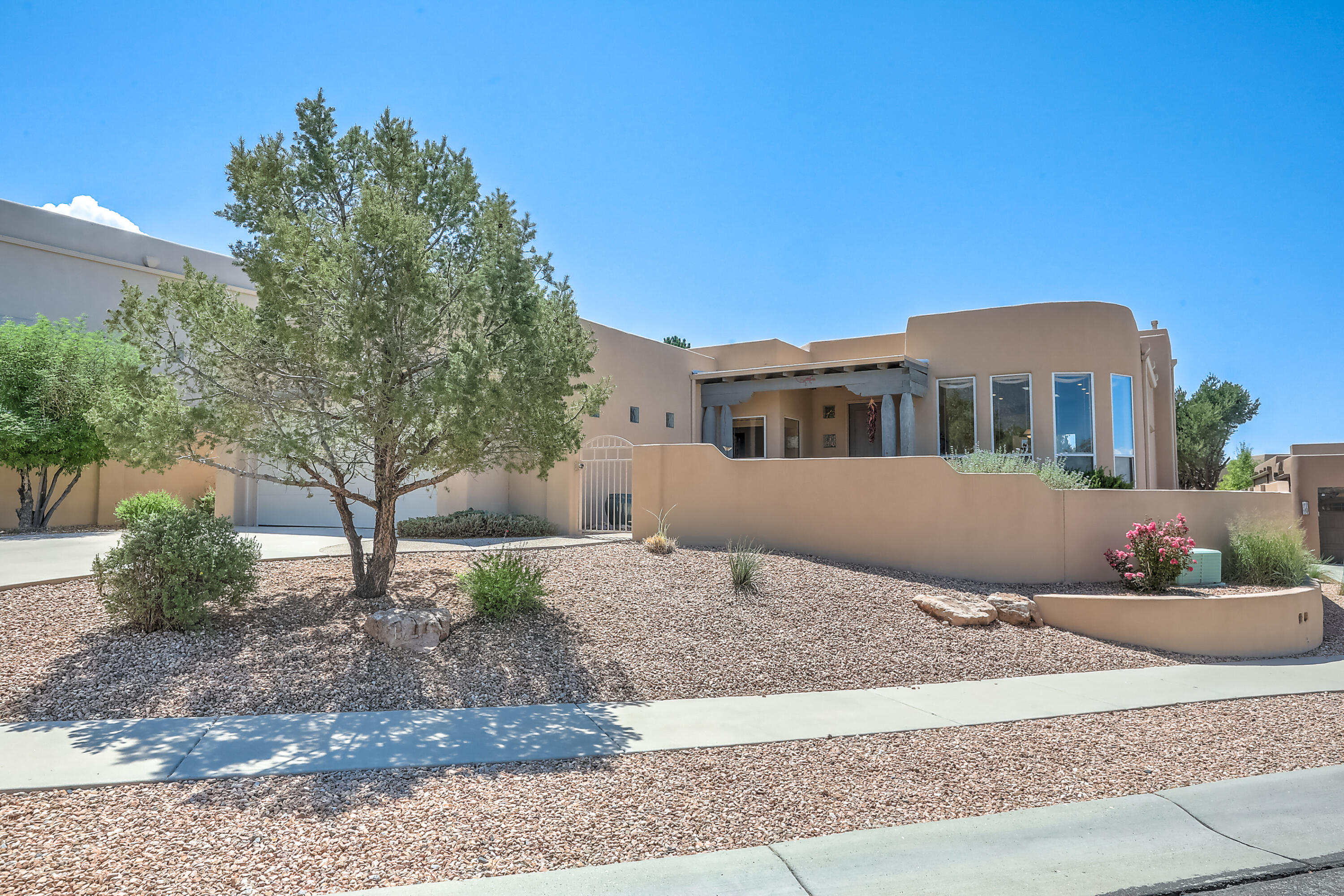 12800 Desert Sky Avenue Ne Property Photo