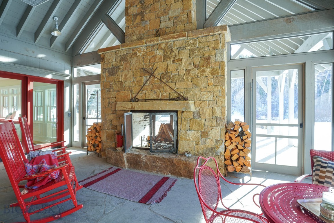 7424 Bridger Canyon Road Property Photo 4