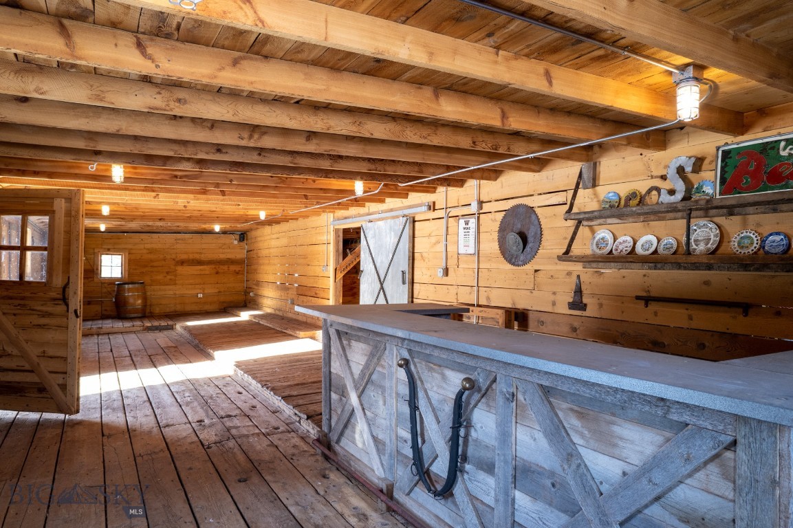 7424 Bridger Canyon Road Property Photo 39