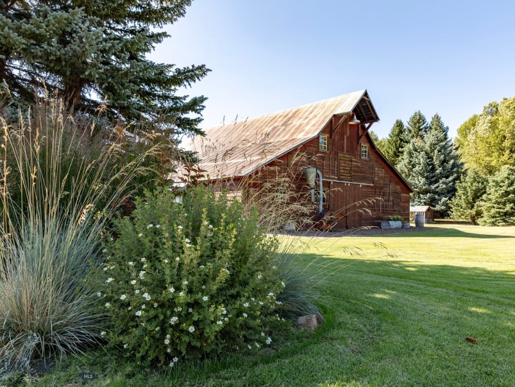 7424 Bridger Canyon Road Property Photo 41