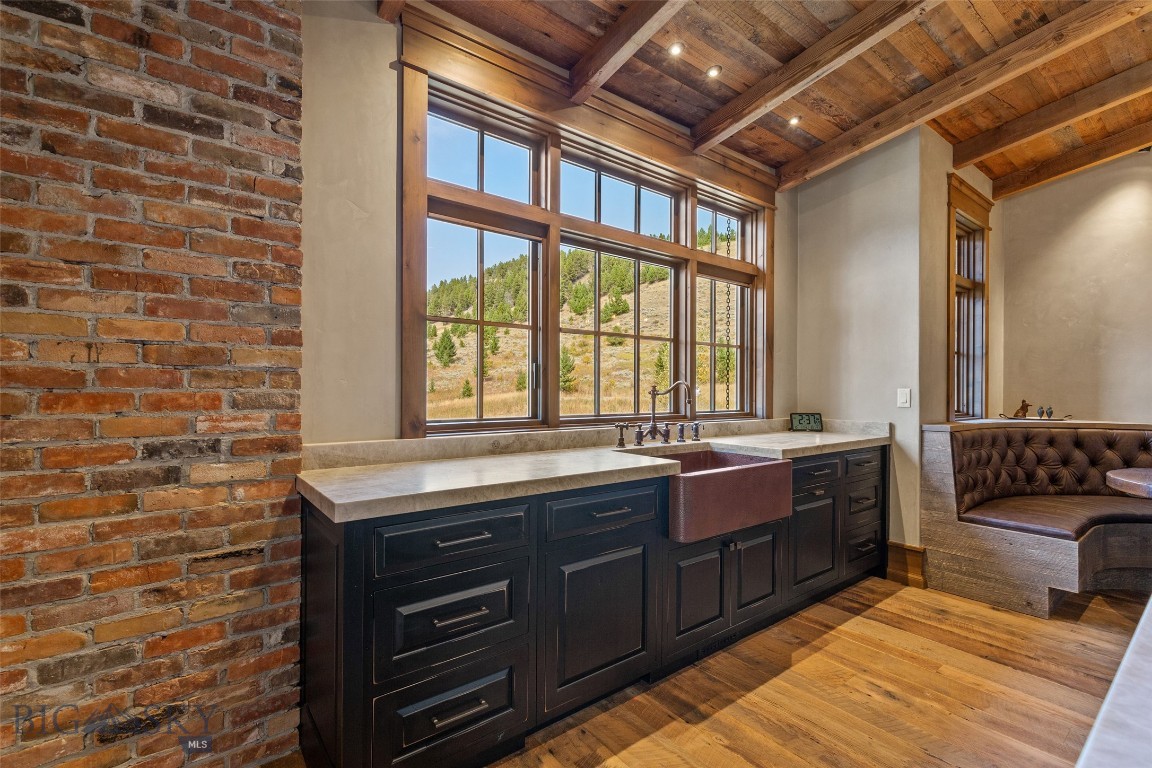 5730 Jackson Creek Road Property Photo 12