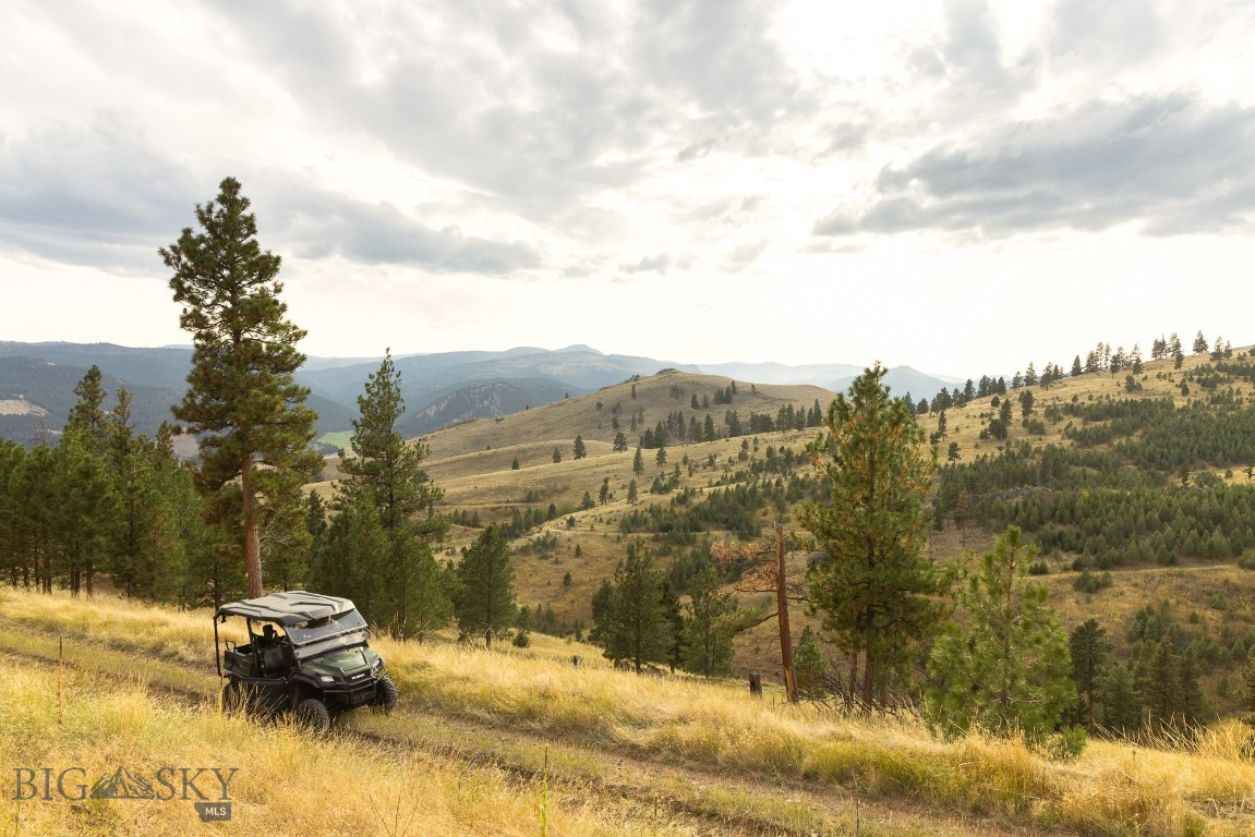 Nhn Five Ranges Ranch Property Photo 8