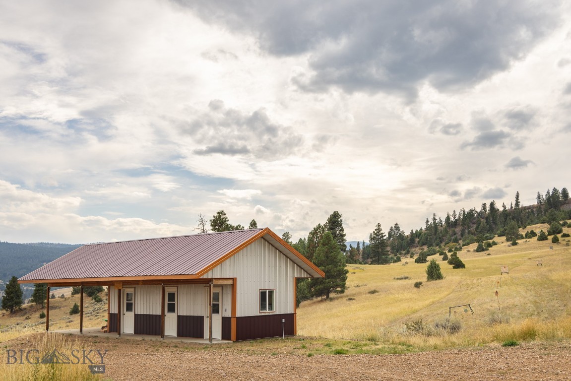 Nhn Five Ranges Ranch Property Photo 52