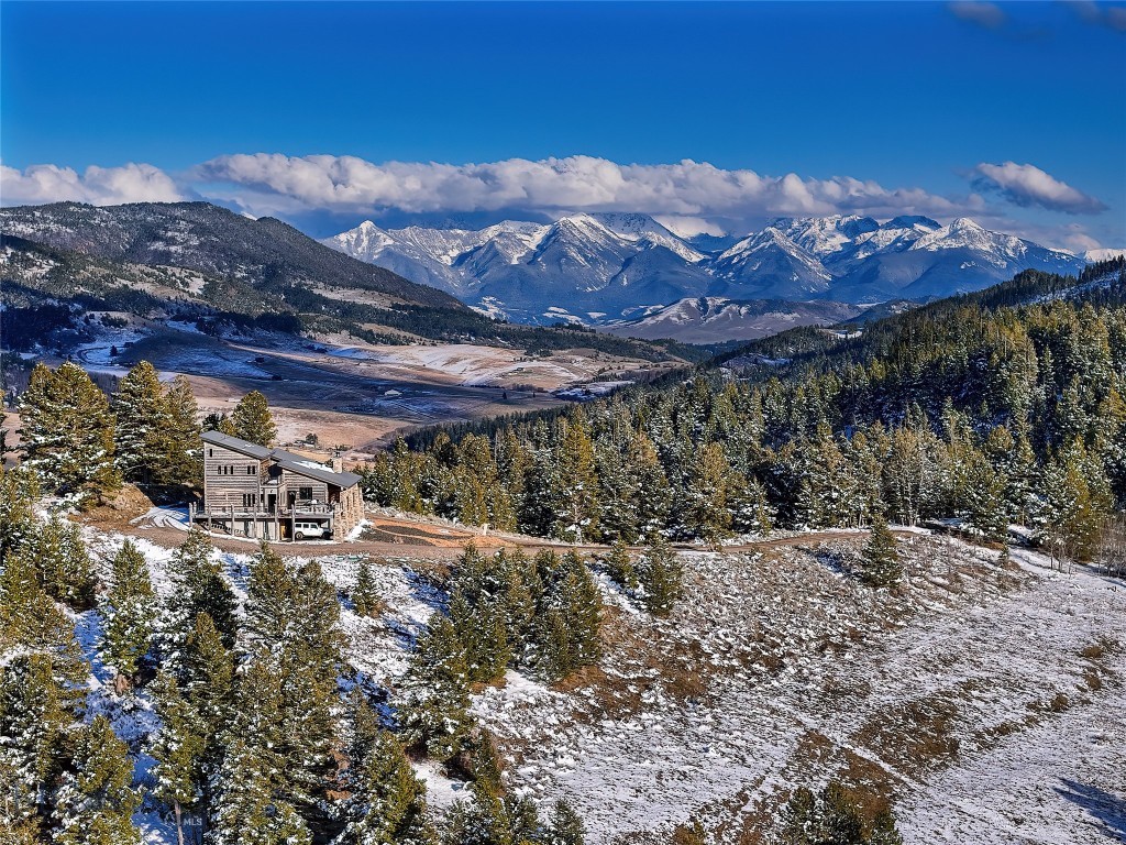 1300 Goose Ridge Road Property Photo 1