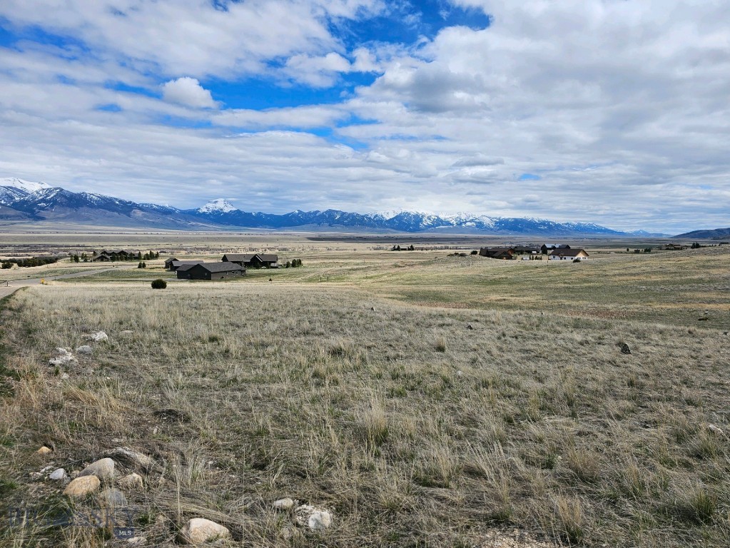 Lot 304 Shining Mountains I Property Photo