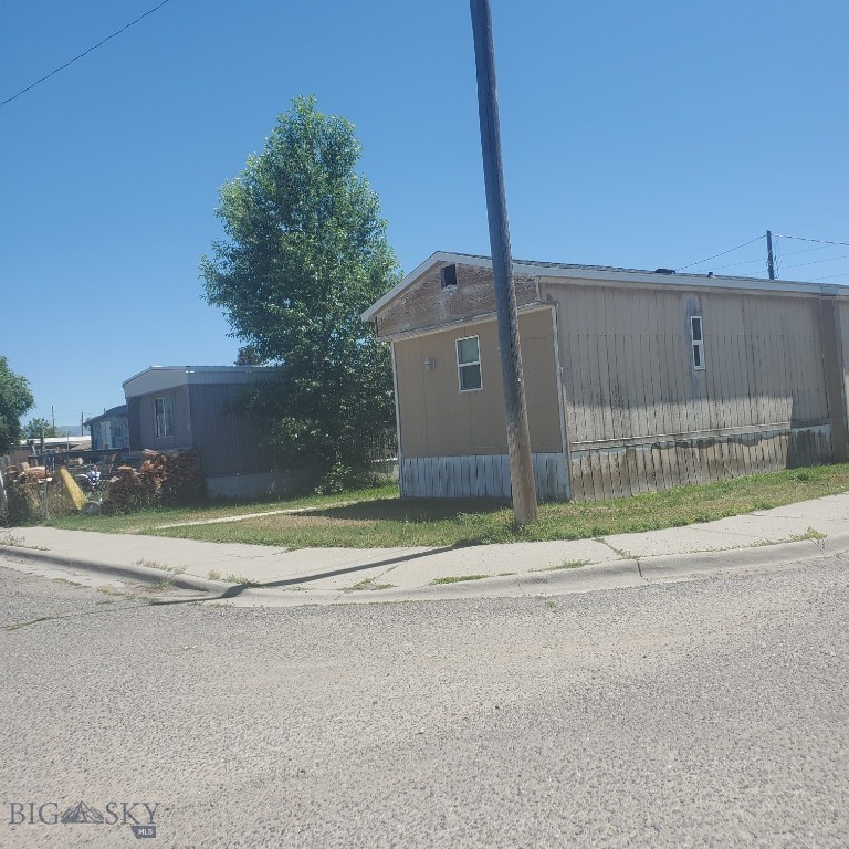 500 Through 536 Barnett Avenue Property Photo