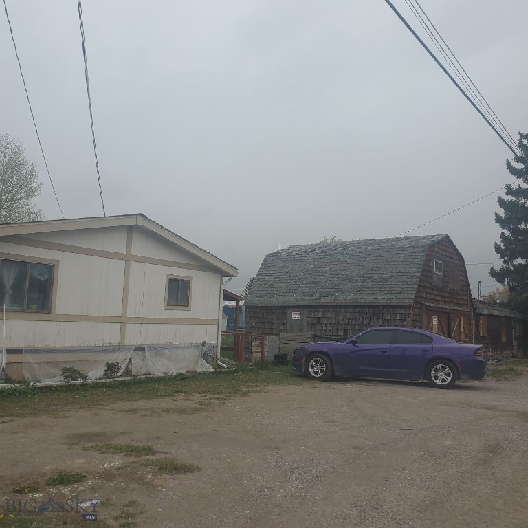 532-536 Barnett Avenue Property Photo 2