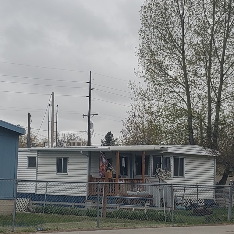 532-536 Barnett Avenue Property Photo 3