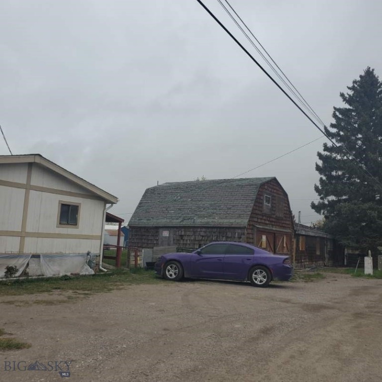 532-536 Barnett Avenue Property Photo 7