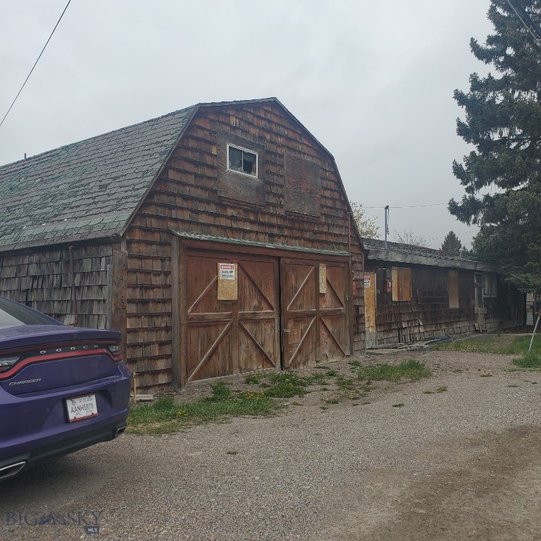 532-536 Barnett Avenue Property Photo 8