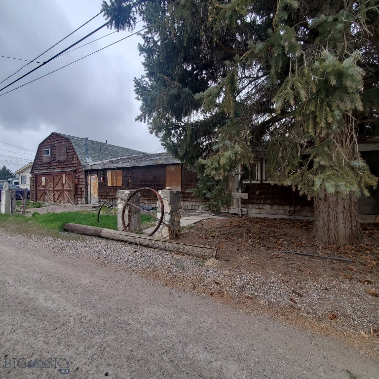 532-536 Barnett Avenue Property Photo 10