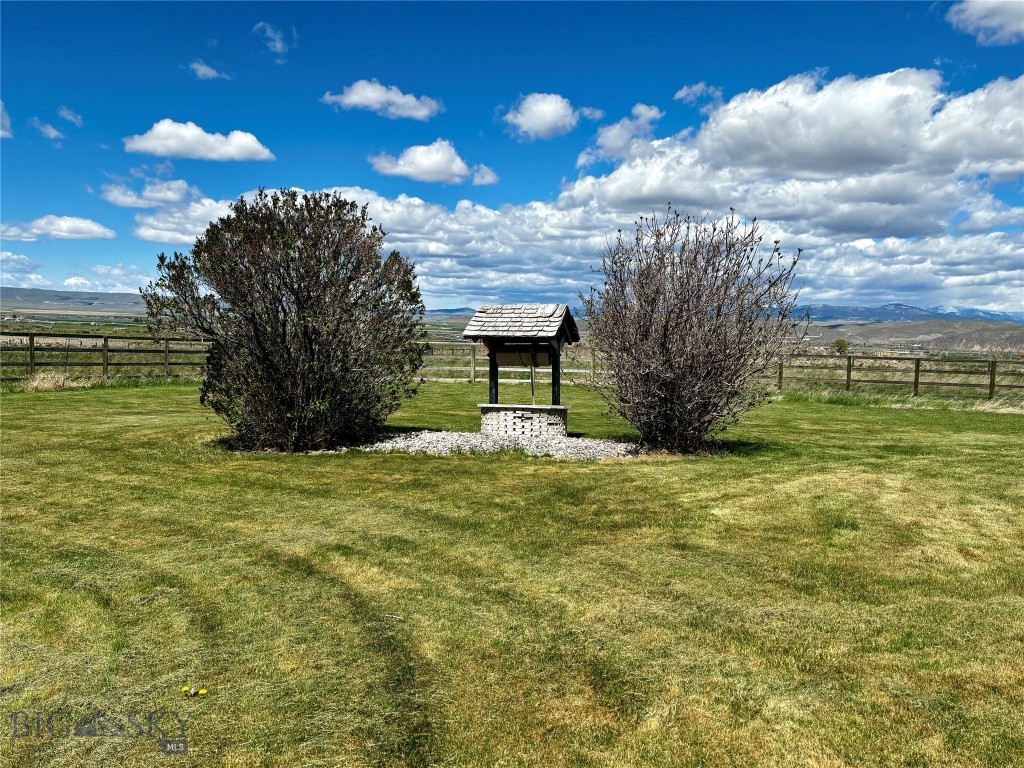 120 Rodeo Trail Property Photo 52