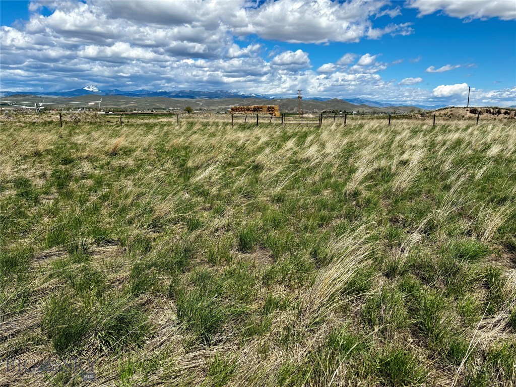 120 Rodeo Trail Property Photo 56