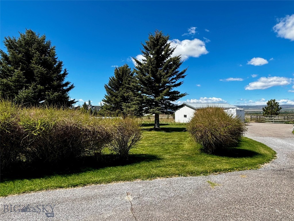 120 Rodeo Trail Property Photo 62
