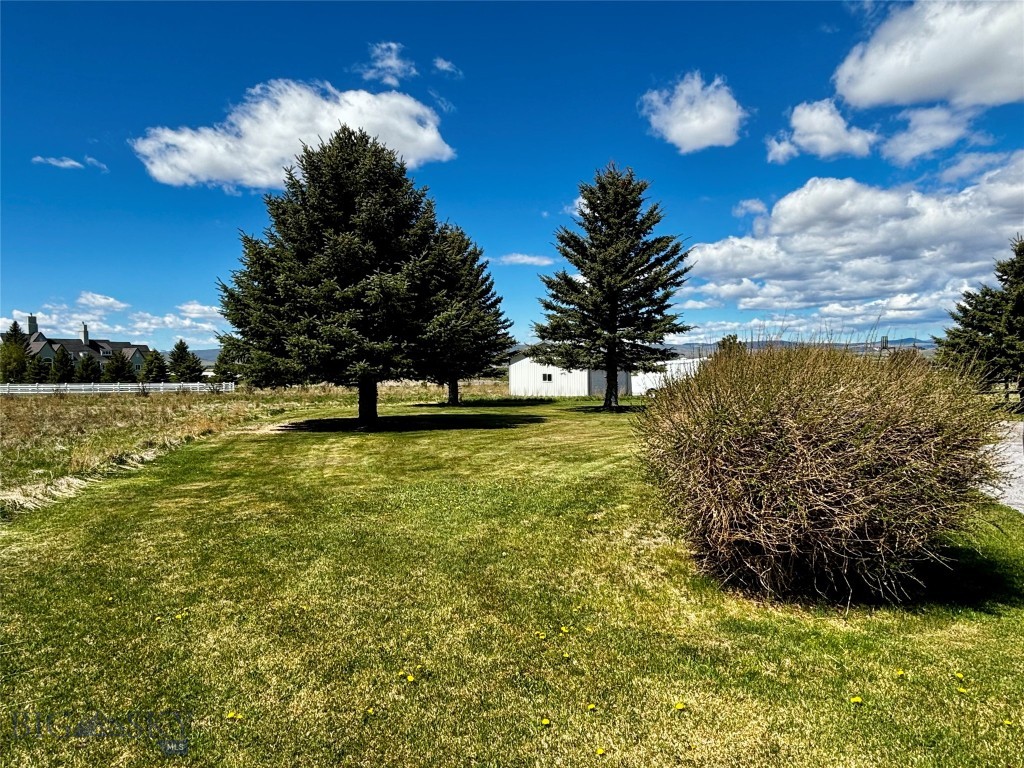120 Rodeo Trail Property Photo 63