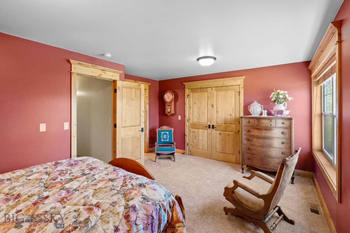 523 St Andrews Property Photo 32